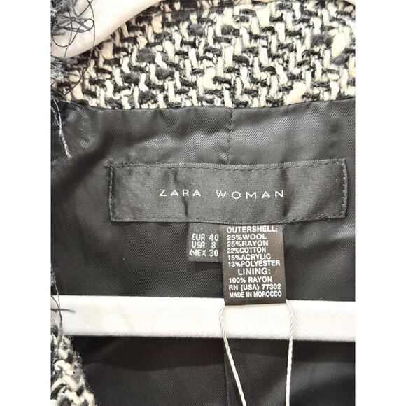 Zara Long Sleeve Fringe Edge Open Front Blazer Jacket Black/White Women's Size 8 - Picture 3 of 3